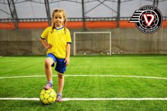 Академія НФК "Ураган" оголошує набір дівчат віком від 7-9 років для занять з футболу!