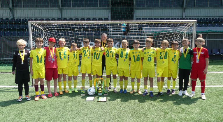 СДЮСШОР "Прикарпаття" – чемпіон ДЮФЛІФО U-12